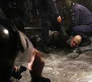Bulgarijoje sulaikomas protestuotojas