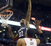 Edas Davisas ir Rudy Gay