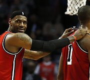 LeBronas Jamesas ir Chrisas Boshas
