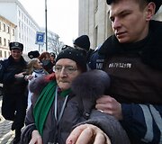 Vedama policijos sulaikyta aktyvistė
