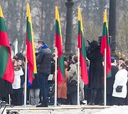 Darbo partijos aktyvistai prie Vilniaus apygardos teismo