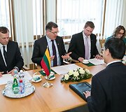 Algirdo Butkevičiaus ir Zengweno Liu susitikimo akimirka