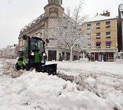 Prancūzijoje valomos gatvės