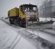 &Scaron;iaurės Prancūzijoje valomas kelias