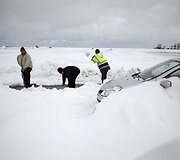 Prancūzijoje užpustyti automobiliai