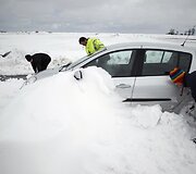 Prancūzijoje užpustyti automobiliai