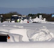 Prancūzijoje užpustyti keliai