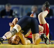 Ratimat Bagomedova (mėlyna apranga) ir Anna Lukasiak