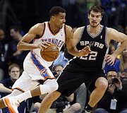 Thabo Sefolosha ir Tiago Splitteris
