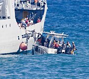 Ie&scaron;komi nukritusio lėktuvo pilotai