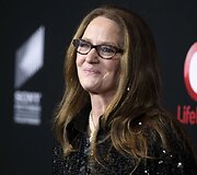 Melissa Leo