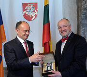 Juozas Olekas ir Armėnijos gynybos ministras Seyranas Ohanyanas