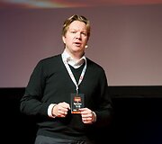 Kompanijos MTG atstovo Rikardo Steiberio prane&scaron;imas konferencijoje &bdquo;Login 2013&ldquo;