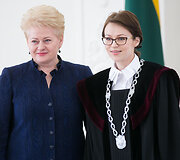 Dalia Grybauskaitė priėmė teisėjų priesaikas