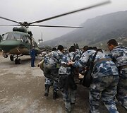 Į sraigtasparnį ne&scaron;amas sužeistas žmogus