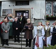 Meilei Luk&scaron;ienei skirtos atminimo lentos atidengimo ceremonija