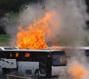 Atkartojamas sprogimas prie autobusų.