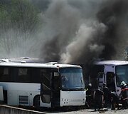Atkartojamas sprogimas prie autobusų.