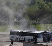 Atkartojamas sprogimas prie autobusų.