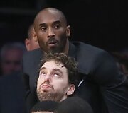 Pau Gasolis ir Kobe Bryantas