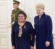 Dalia Grybauskaitė pasveikino daugiavaikes motinas