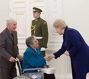 Dalia Grybauskaitė pasveikino daugiavaikes motinas