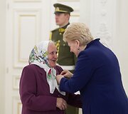 Dalia Grybauskaitė pasveikino daugiavaikes motinas