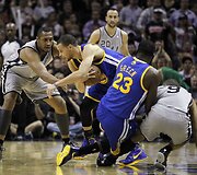San Antonijaus &bdquo;Spurs&ldquo; ir &bdquo;Golden State Warriors&ldquo; rungtynių akimirka