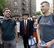 Niujorke protestas prie&scaron; gėjaus nužudymą