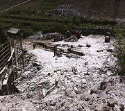 Gamyklos dalis po sprogimo