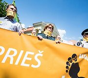 Pareigūnų protestas prie prezidentūros