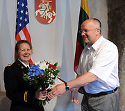 Cynthia A. Matuskevich ir Juozas Olekas