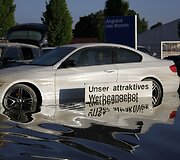 Apsemtas BMW automobilis