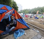 Palapinėje ilsisi protestuotojas