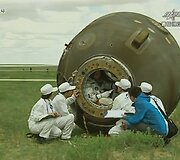 Kinijos astronautai kapsulėje