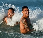 Christianas Leali ir Israelis Folau