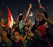 Protestuotojai Kaire reikalauja prezidento Mohamedo Mursi atsistatydinimo.