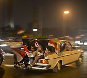 Egipte protestuotojai džiaugiasi &scaron;alies prezidento Mohamedo Mursi nuvertimu.