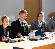 Projekto &bdquo;Moksleiviai &ndash; į Vyriausybę&ldquo; dalyviai susitiko su Algirdu Butkevičiumi.