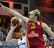 Martins Meiers (su kamuoliu) ir Todoras Gechevski