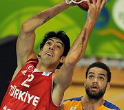 Keremas Gonlumas ir Jeffery Tayloras
