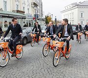 Vilniaus meras Artūras Zuokas ir Danijos princas Frederikas važinėjosi dviračiais