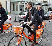 Vilniaus meras Artūras Zuokas ir Danijos princas Frederikas važinėjosi dviračiais
