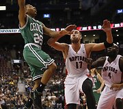 Phil Pressey ir Jonas Valančiūnas