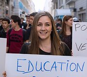 Moksleivių protestas Paryžiuje