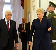 Palestinos prezidentas Mahmudas Abbasas ir Lietuvos prezidentė Dalia Grybauskaitė