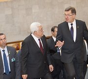 Palestinos prezidentas Mahmudas Abbasas ir Lietuvos premjeras Algirdas Butkevičius