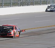 &bdquo;Nascar&ldquo; lenktyninko Austino Dillono automobilis po avarijos