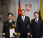 Atsisveikinimas su kadenciją baigiančiu Kinijos gynybos ata&scaron;ė Lietuvai Wei Zhuo