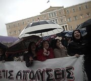 Streikuojančių darbuotojų protestas Graikijoje